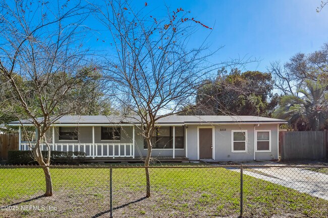 Primary Photo - 2233 Bourget Dr