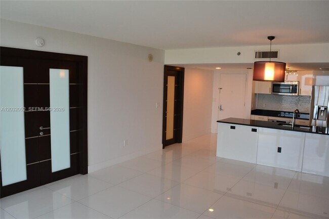 Building Photo - 50 Biscayne Blvd