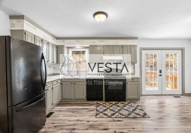 Building Photo - 326 New Salem Rd