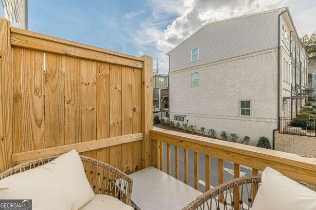 Building Photo - 1205 Skylar Ln SE