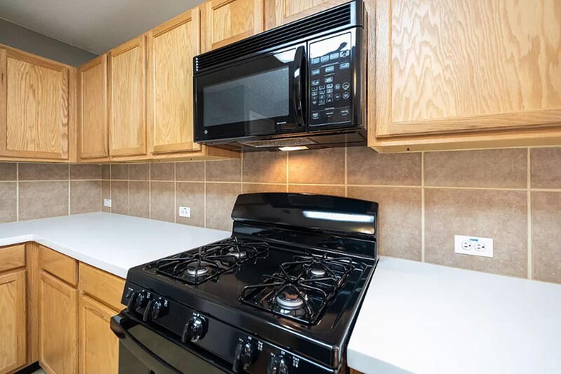 Building Photo - 506 Salma Ct
