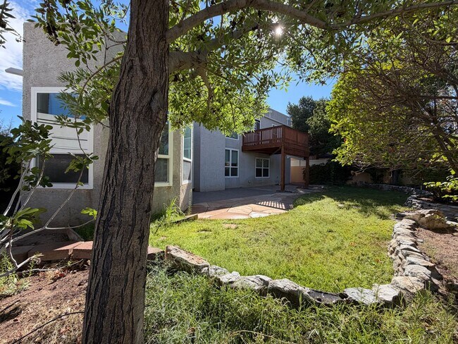 Building Photo - 9600 Allande Rd NE
