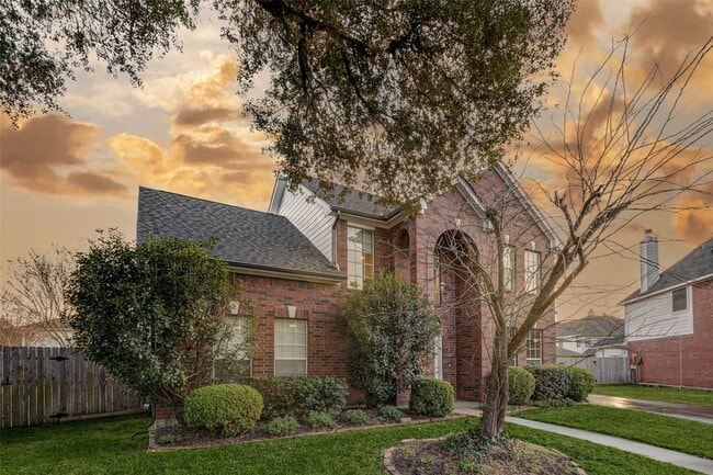 Building Photo - 1723 Park Ridge Dr