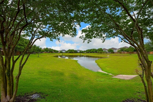 Building Photo - 3205 Featherwood Ln