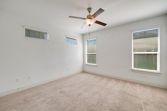 Building Photo - 2205 Capulet St