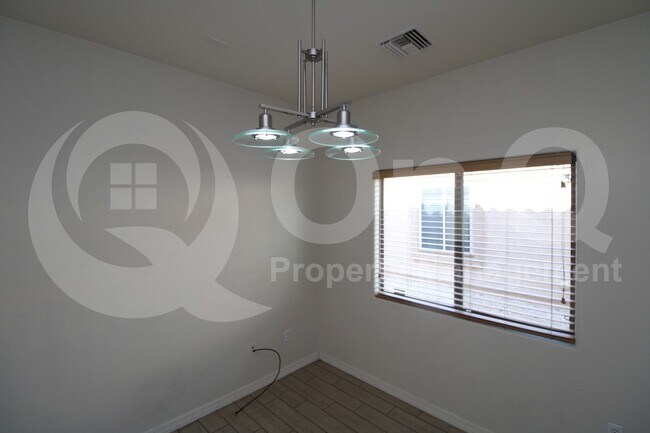 Building Photo - 7531 E Majestic Palm Ln