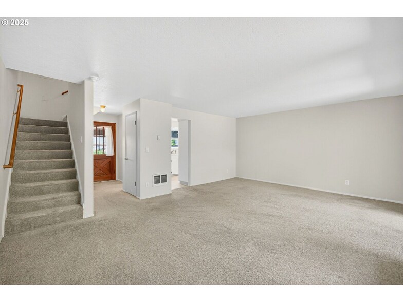 Building Photo - 1411 SW Dewitt St