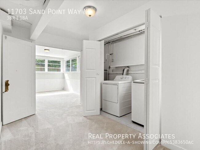 Building Photo - 11703 Sand Point Way NE