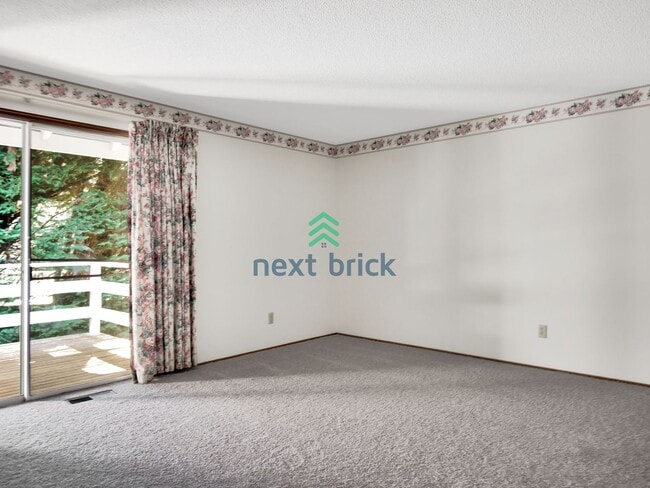 Building Photo - 3 Bedroom 2 bathroom Home for Rent!