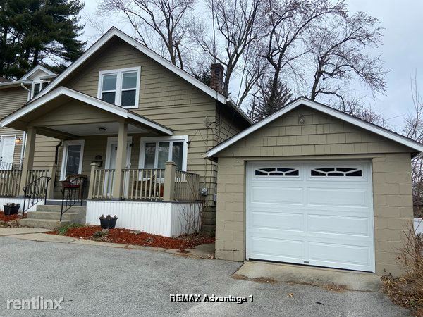 Primary Photo - 3 br, 1 bath Townhome - 6 Billow St L Unit L