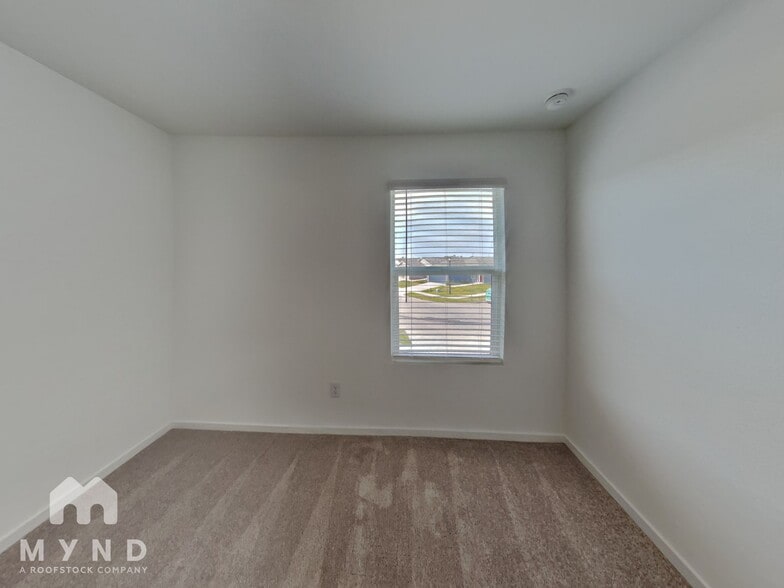 Building Photo - 929 Mossycup St
