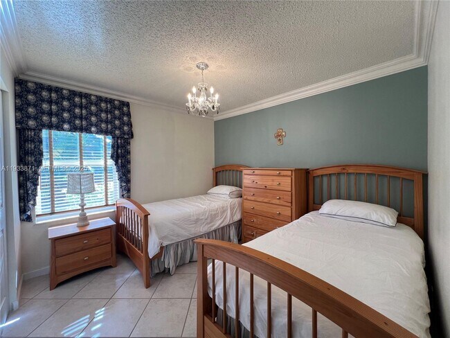 Building Photo - 3809 Eagle Ct