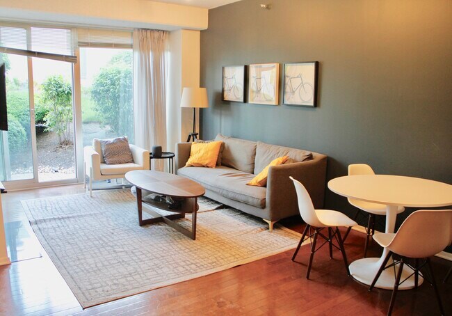 Primary Photo - 1720 Maple Ave