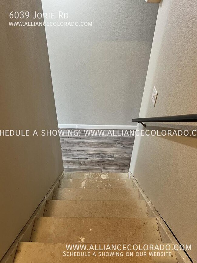 Building Photo - 6039 Jorie Rd