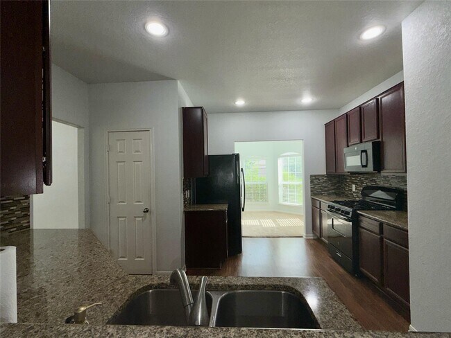 Building Photo - 2623 Hunters Side Trl