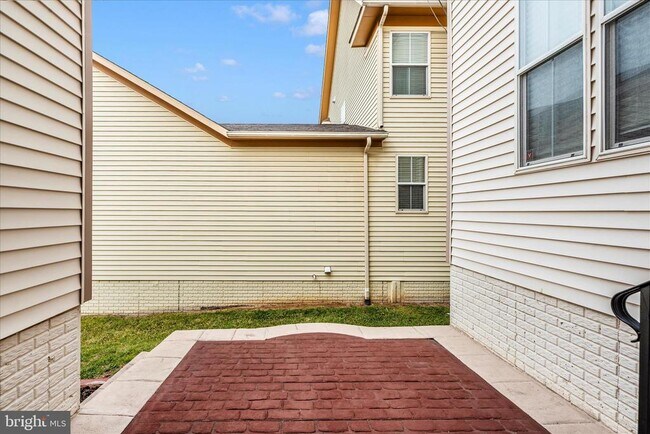 Building Photo - 3907 Braveheart Cir