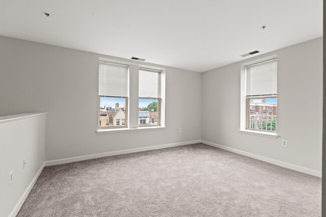 Upstairs living/work space - 1308 Clifton St NW