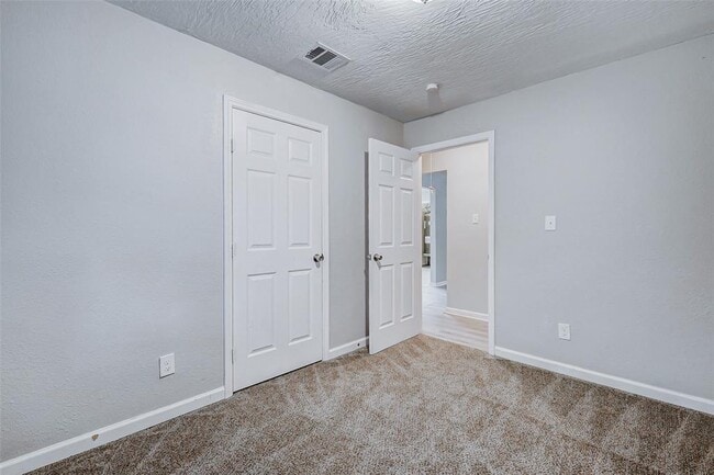 Building Photo - 5806 Westover St