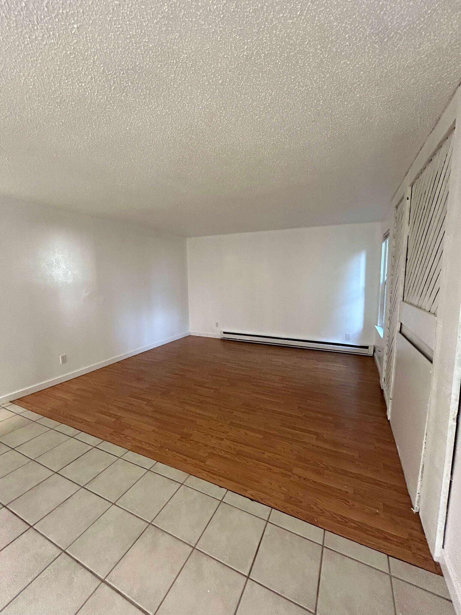 Building Photo - 4401 Saratoga Pl NE