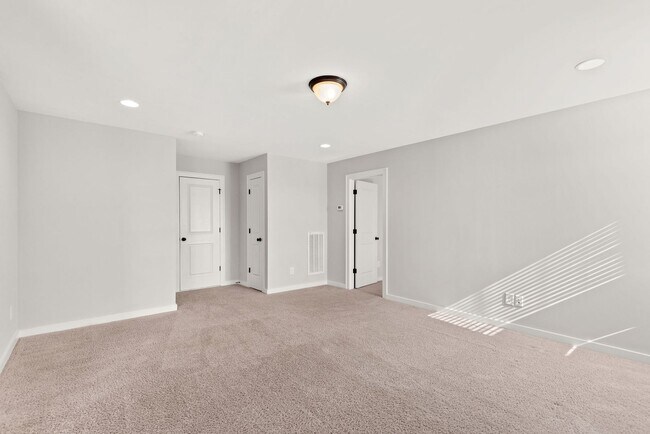 Building Photo - Former Model Home in the highly coveted Jackson Hills subdivision!