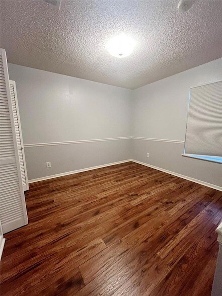 Building Photo - 8702 Dawnridge Cir