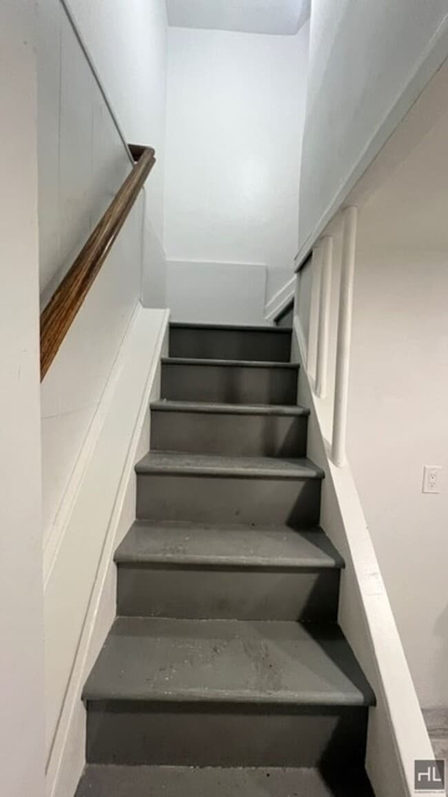 Building Photo - LINCOLN AVENUE