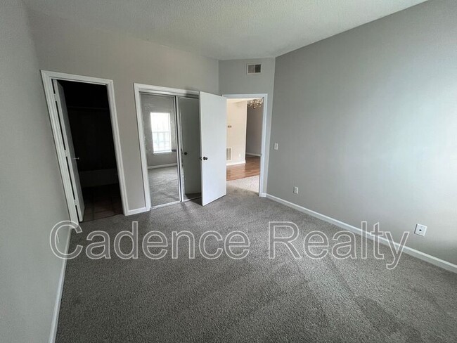 Building Photo - 4230 Wilshire Blvd