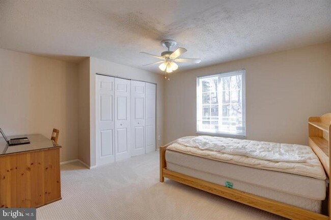 Building Photo - 10718 Freds Oak Ct