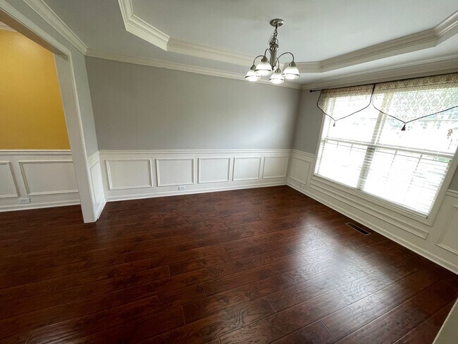 Building Photo - 10916 Collington Dr
