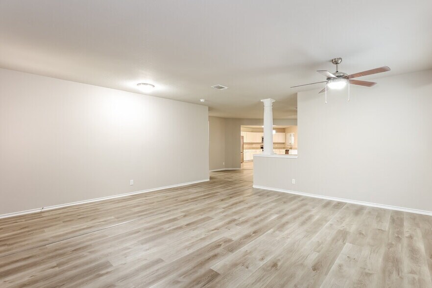 Building Photo - 18814 Redrock Creek