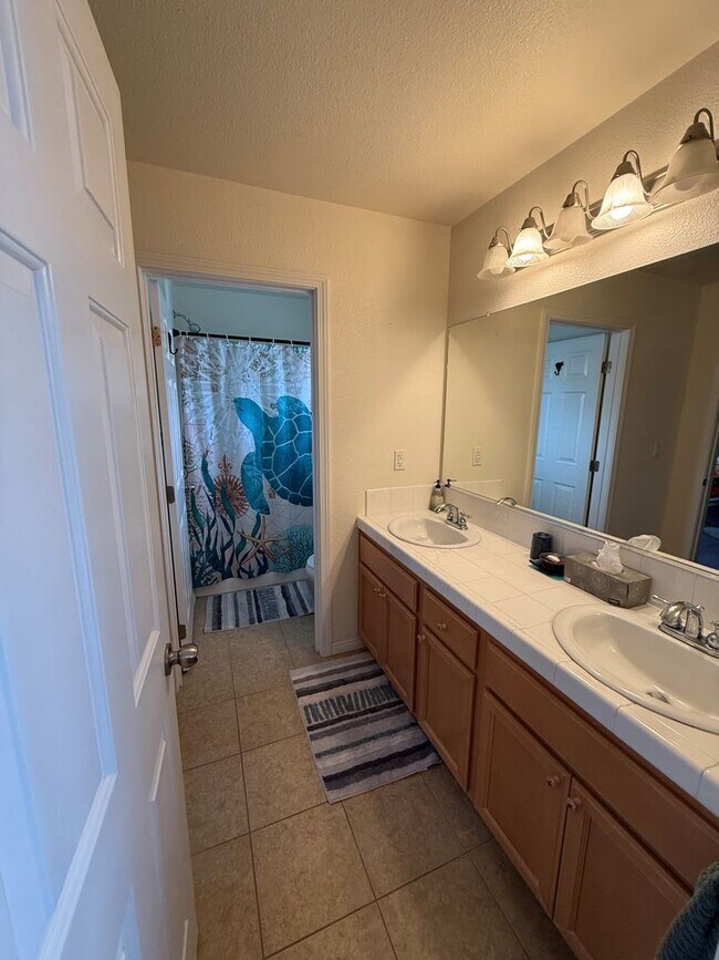 Building Photo - Move-In Ready Home in a Desirable Buellton Neighborhood