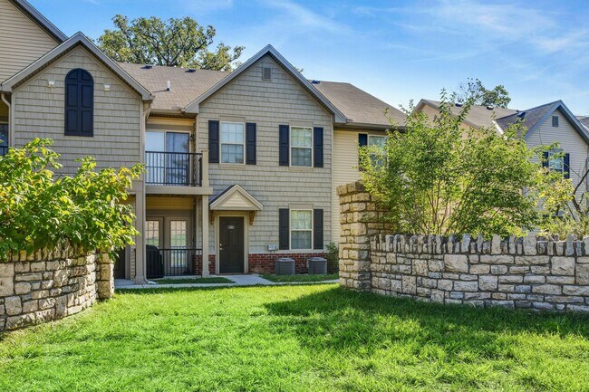 Building Photo - 1581 Gilmore Park Ave