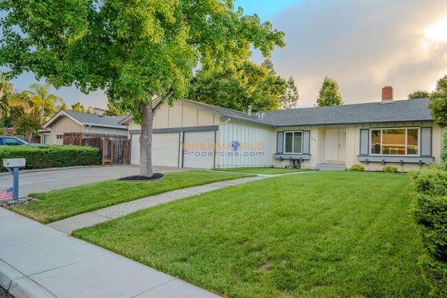 Primary Photo - Spacious 4BR Single-Story Home w/ Garage i...