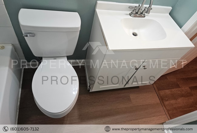 Building Photo - 1552 Reddix St