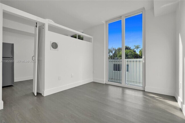 Building Photo - 1620 NW 18th St