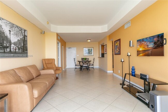 Building Photo - 5600 Collins Ave