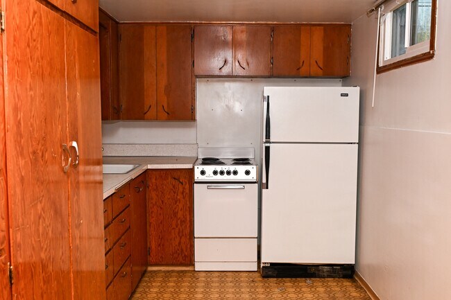 Building Photo - 339 W 100 N