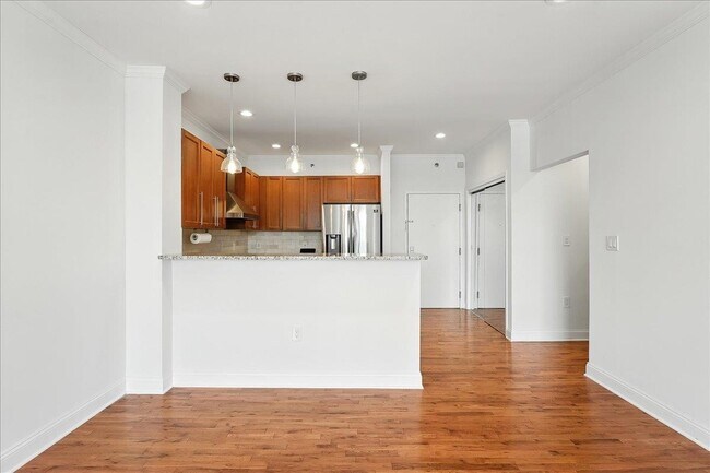 Building Photo - 15 FREEDOM Way