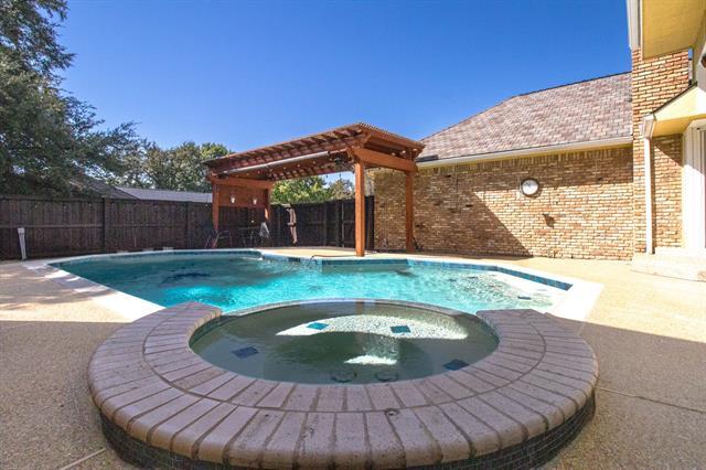 Building Photo - 5738 Deseret Trail