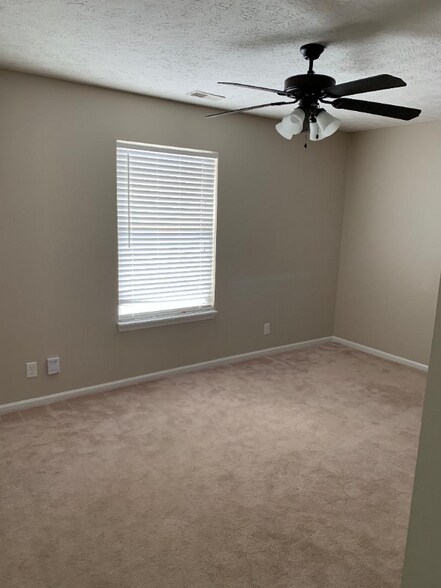 Building Photo - 2916 Bowfield Way