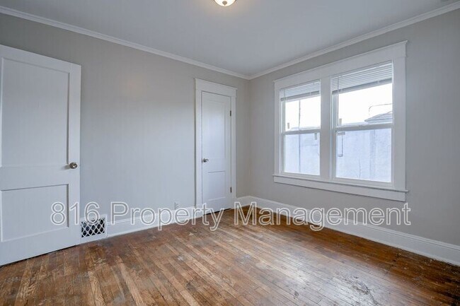 Building Photo - 3935 Agnes Ave