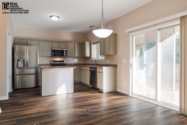 Building Photo - Stunning luxury home in McKay's Mill w/ neighborhood pool, fitness, walking trails and so much more!