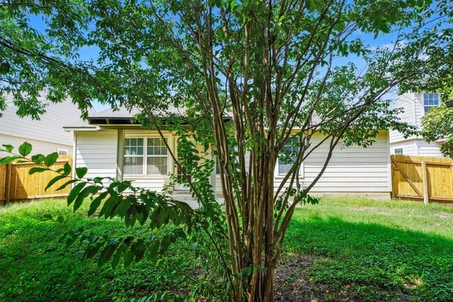 Building Photo - Westover Valley Single-Story on Greenbelt ...
