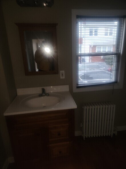 Building Photo - 96 Broughton Ave