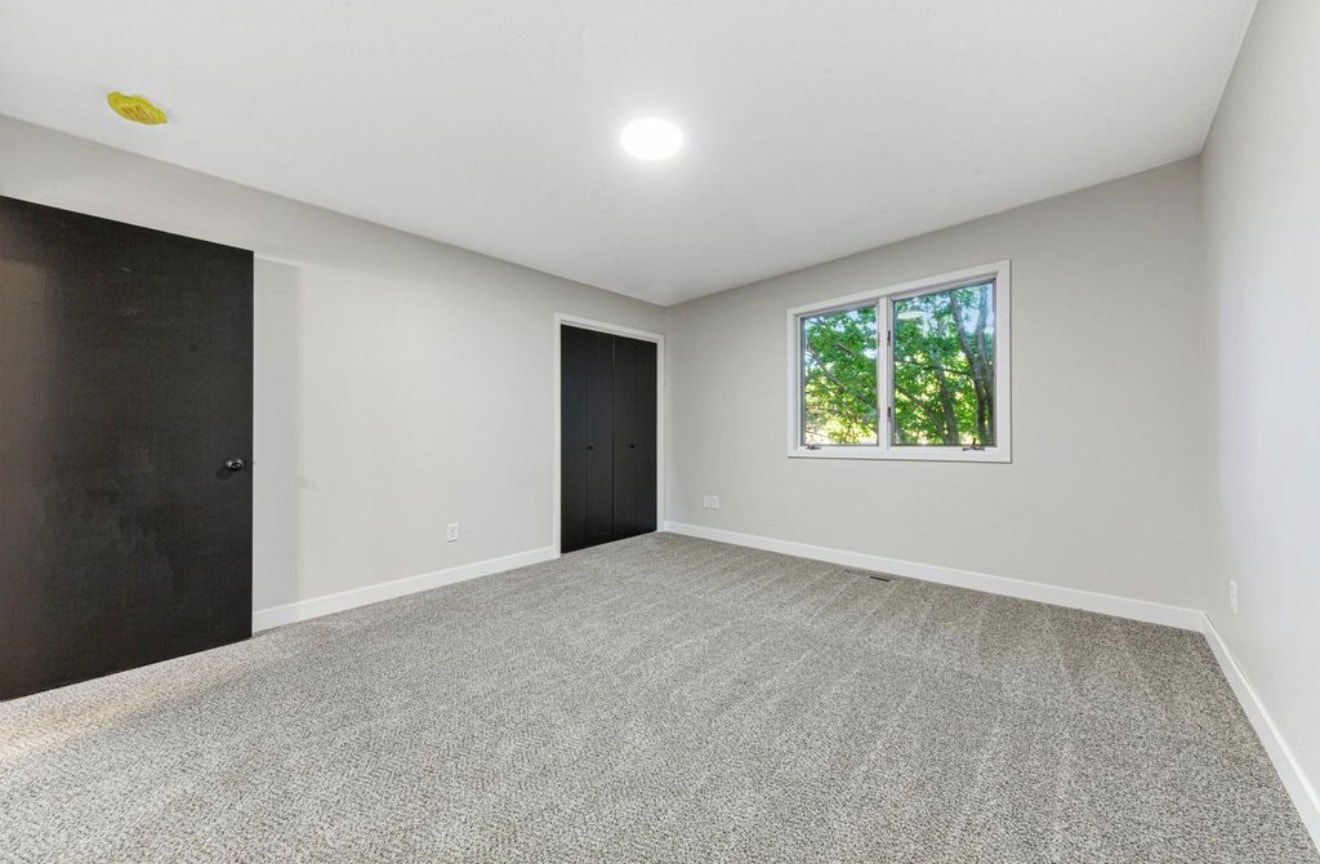Building Photo - 1639 Pleasant View Dr