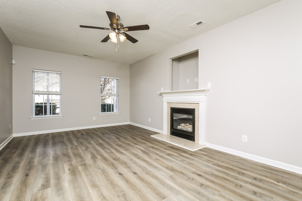 Building Photo - 6920 Spanglers Spring Way