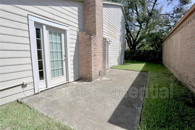 Building Photo - 4243 Yupon Ridge Dr