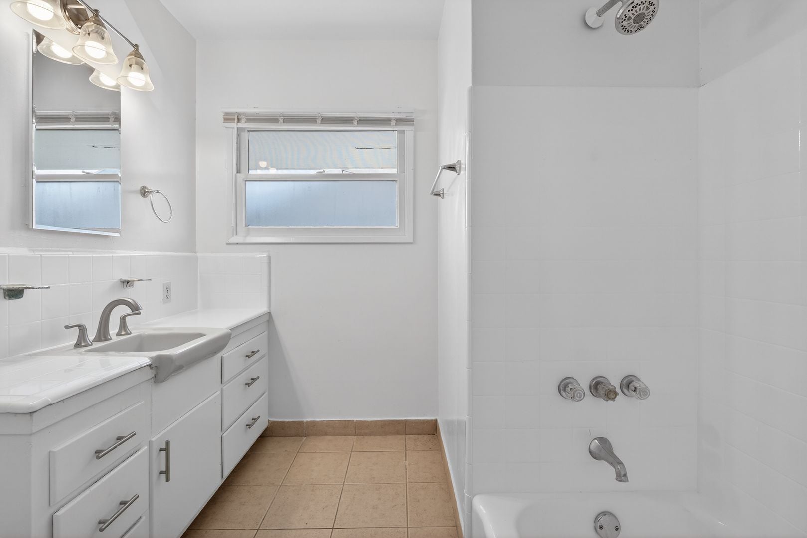 Building Photo - 525 Chestnut Ave