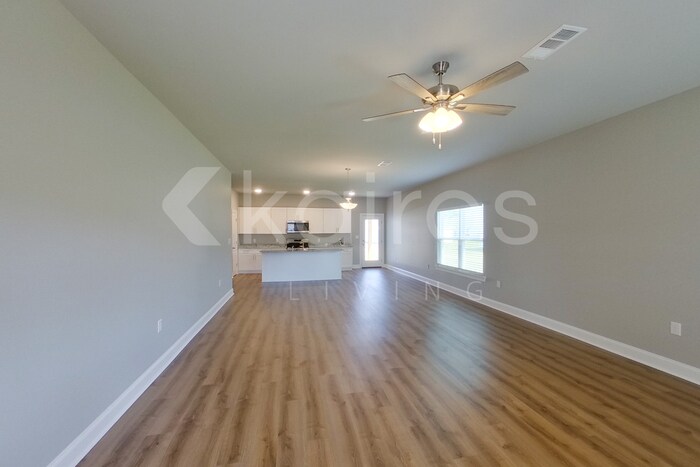 Building Photo - 22856 Monterey Ave