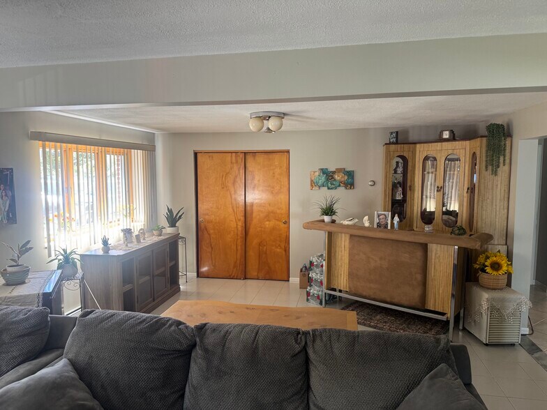 Building Photo - 4 Lighthouse Way